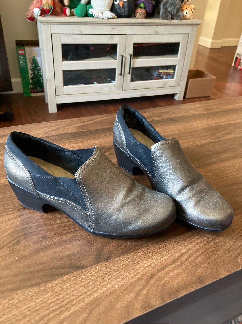 Clark’s Comfortable Women's Metallic Bronze Slip-On Heels